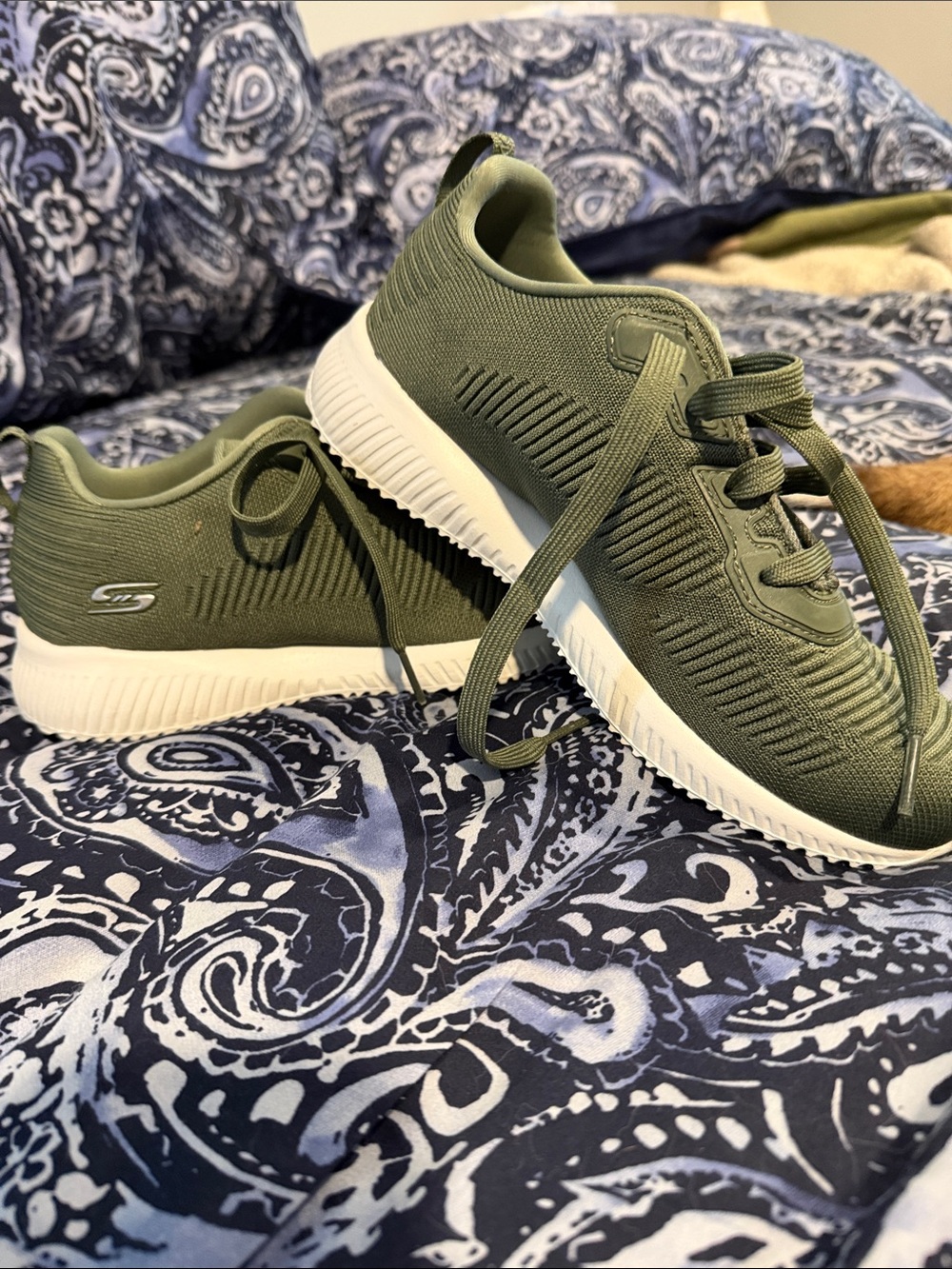 Skechers Bobs Memory Foam Sneakers NWOT